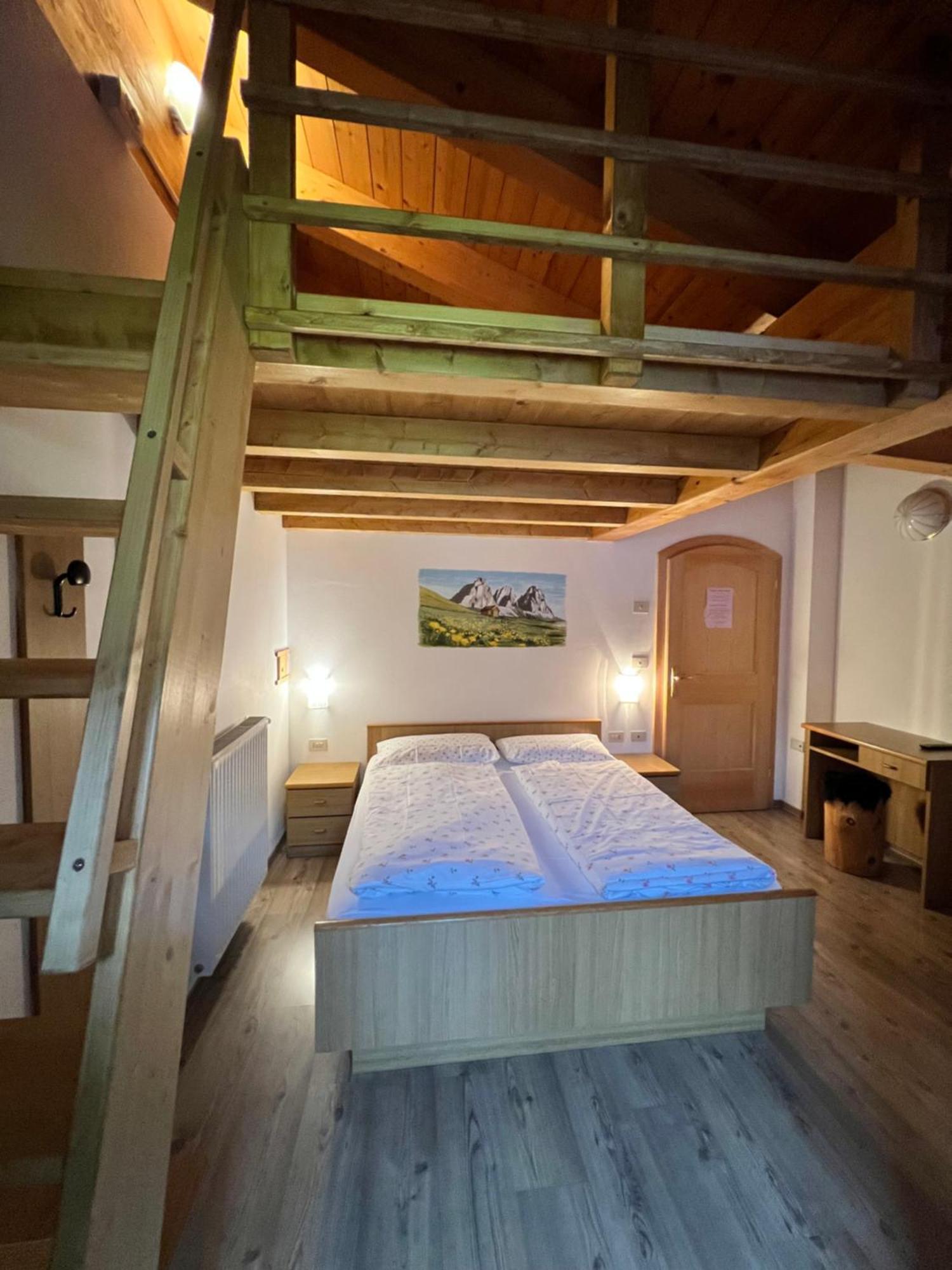 סוראגה Garni Eden Bed And Breakfast מראה חיצוני תמונה